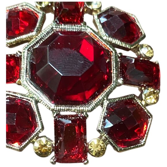 Monet Red Gem Statement Brooch Gold Tone Vintage Style Costume Jewelry Pin - Picture 6 of 9